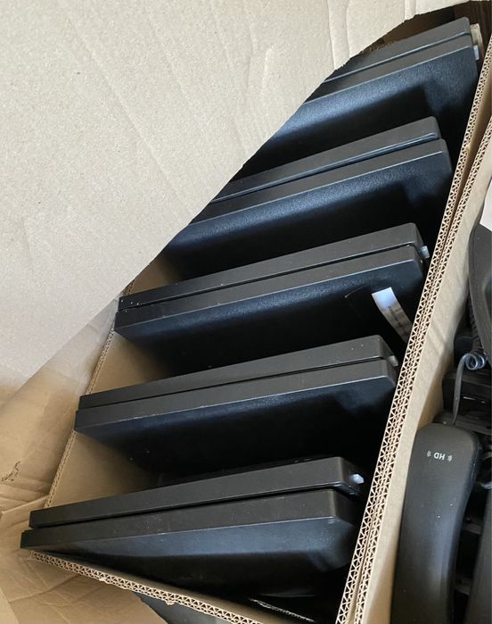 Монитор PHILIPS.