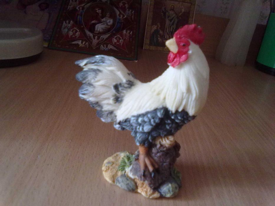 Петух гамбургский, размеры 11 на 9 на 4 см