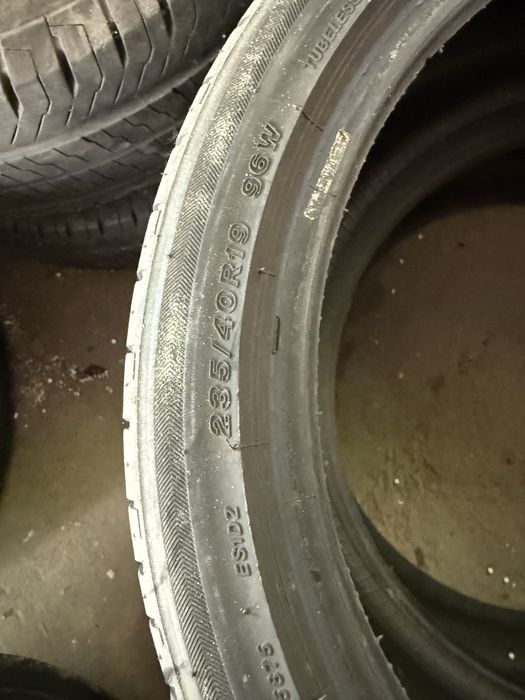 235/40/19 Opony letnie używane