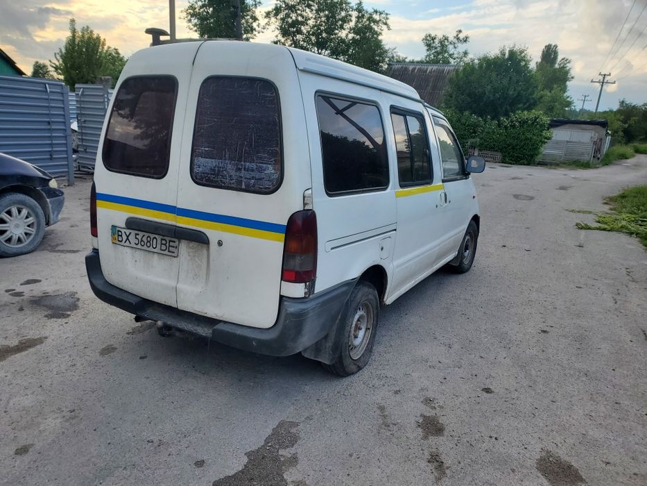 Продам або обміняю Ніссан Ванета