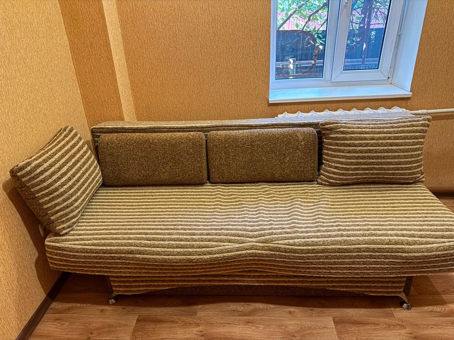Розкладний диван