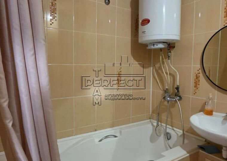 ВІДРАДНИЙ! Продаж 2к кв. за адресою Вацлава Гавела 7А/Гавела 7А