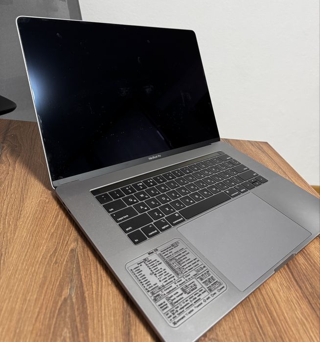 Macbook Pro 15, 2018, 16 GB, торг