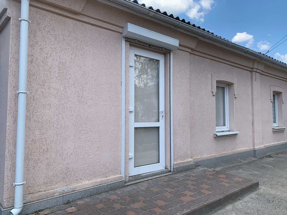 Продаж частини будинку в центрі