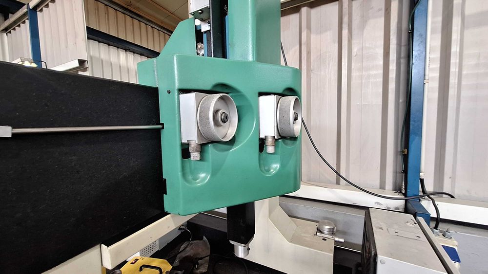 Máquina CDM 3D como nova