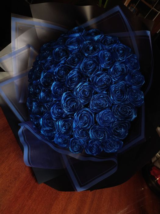 Букет роз из атласной ленты