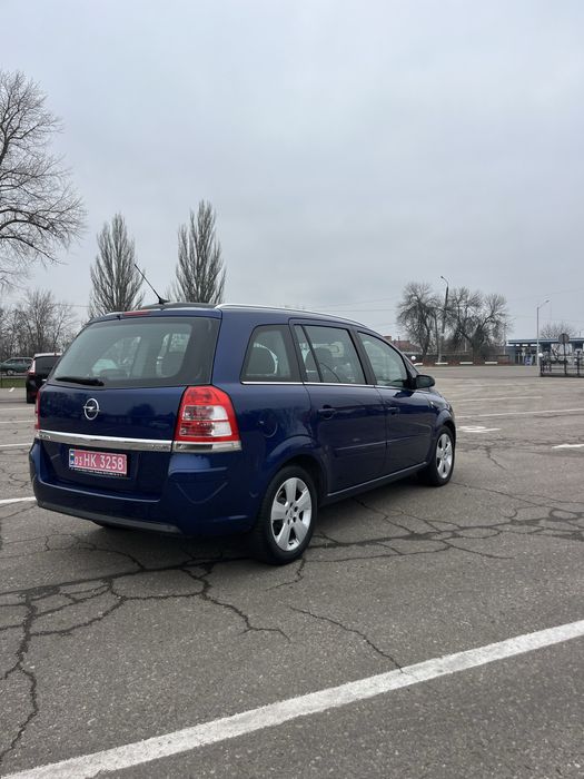 Zafira Максимальна комплектація