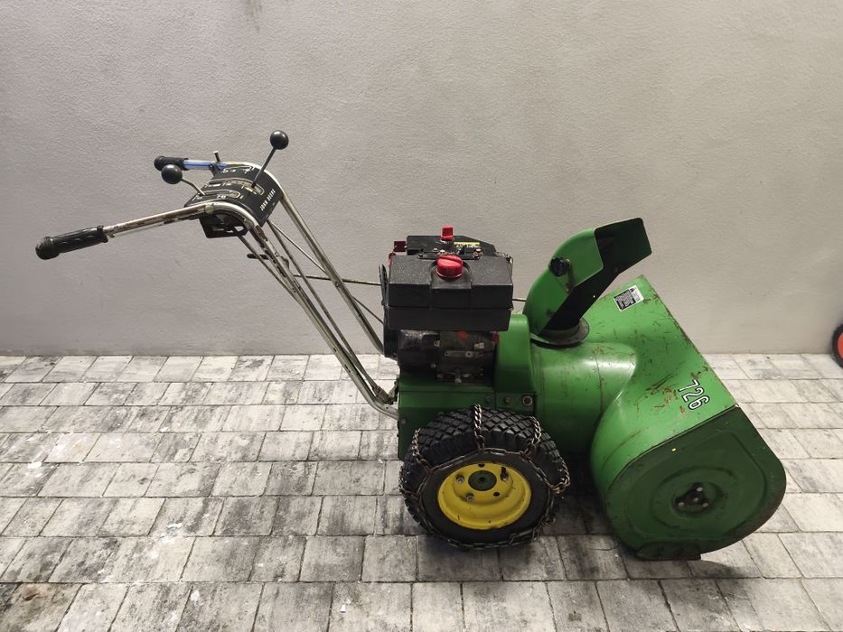 Odśnieżarka John Deere 726