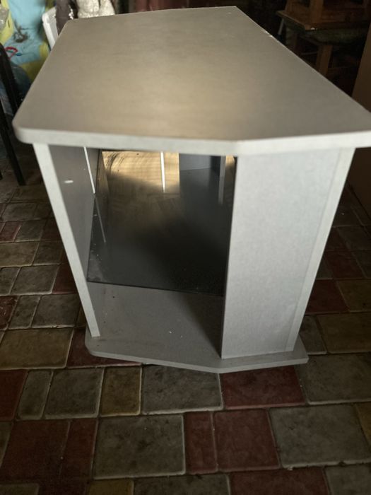 Тумба под технику