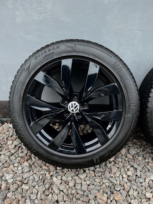 Диски Volkswagen Touareg R20 колеса Туарег 285/45/20