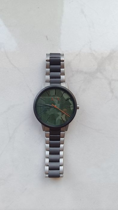 Armani Exchange model AX2731