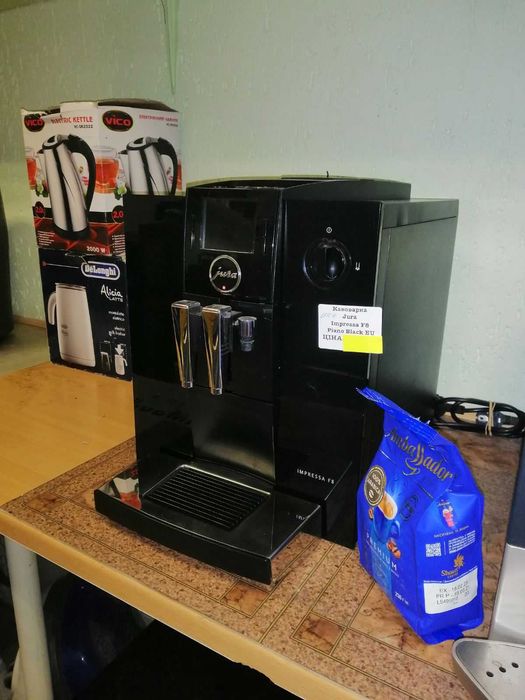 Кавомашина Impressa F8 Piano Black EU, Сток