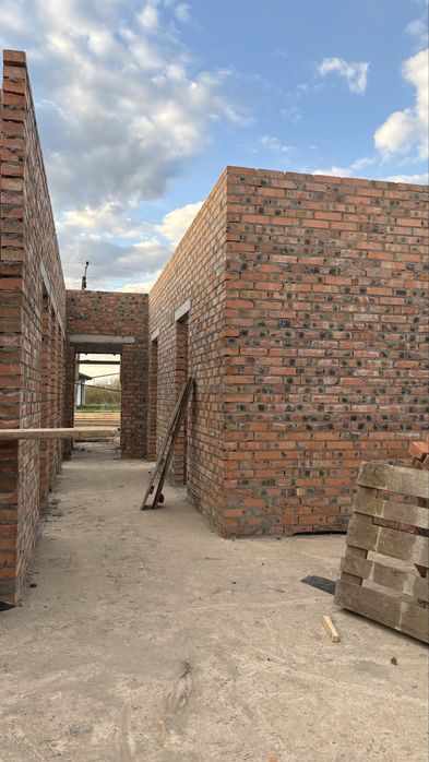 Пропонуємо до продажу сучасний дуплекс у с.Рованці.