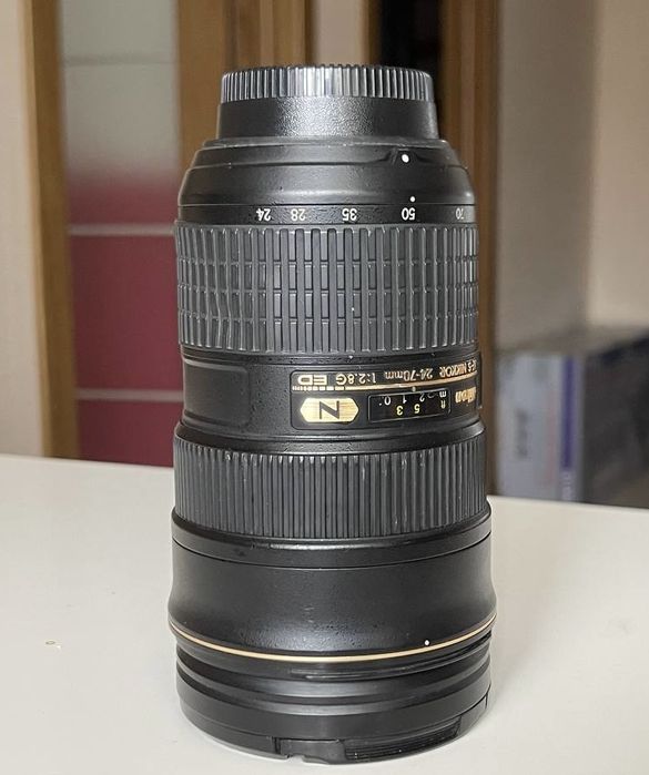 Объектив Nikon AF-S 24-70 mm f/2.8G ED