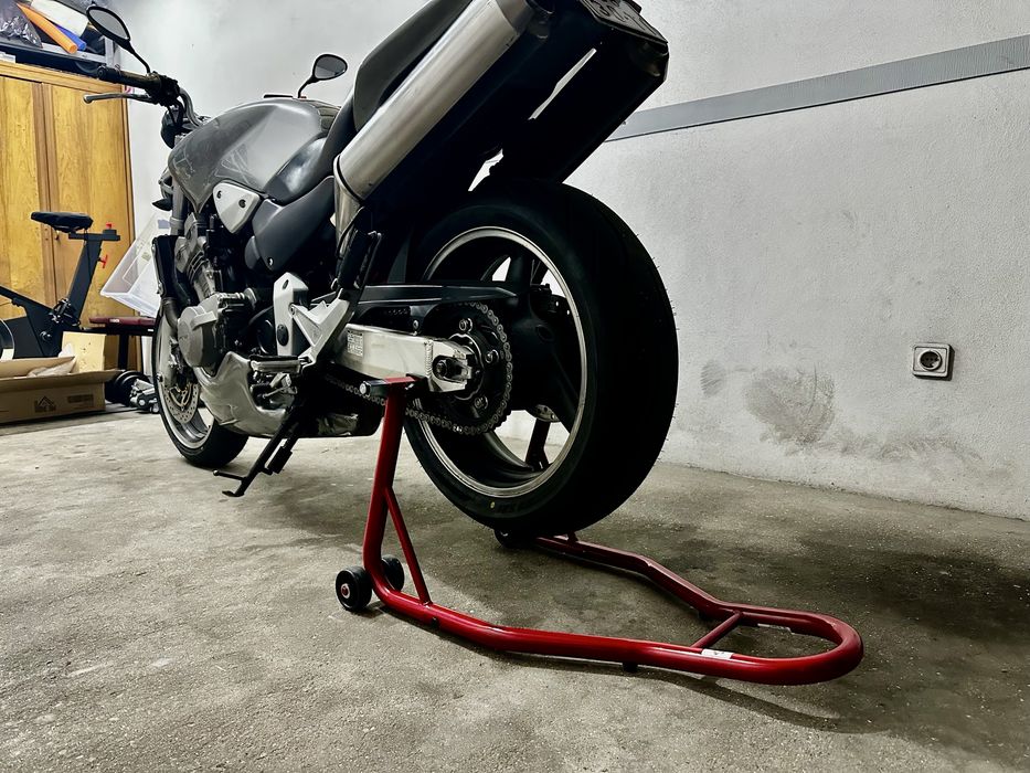 Honda Hornet 900