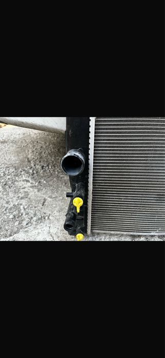 Продам радиаторы Camry 70