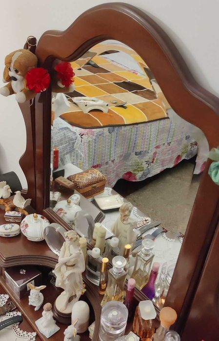 Cómoda em madeira Maciça BOA qualidade