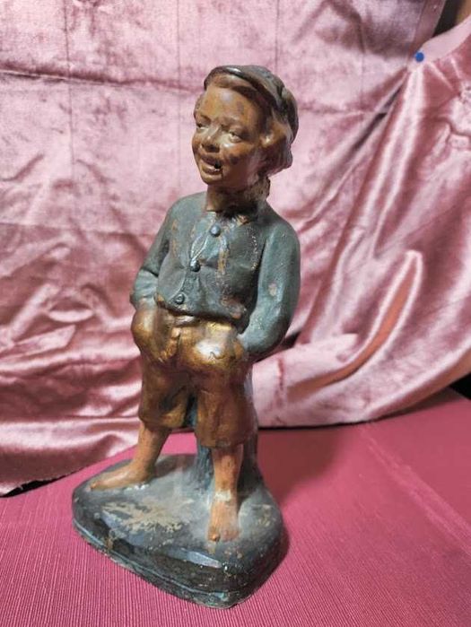 Escultura em Terracota "Miúdo Regila"