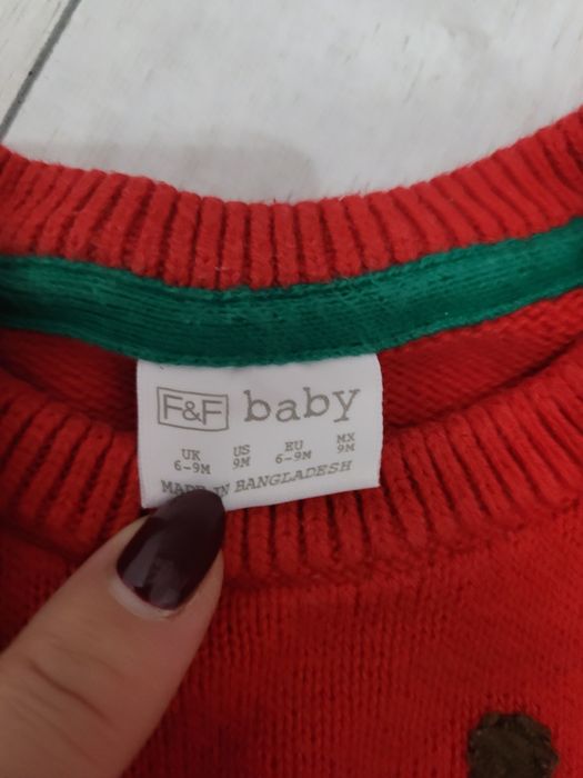 Sweterek świąteczny