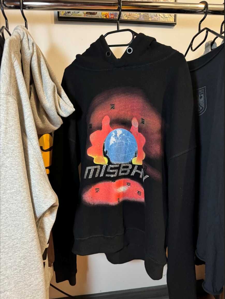 Misbhv globe hoodie hotsell