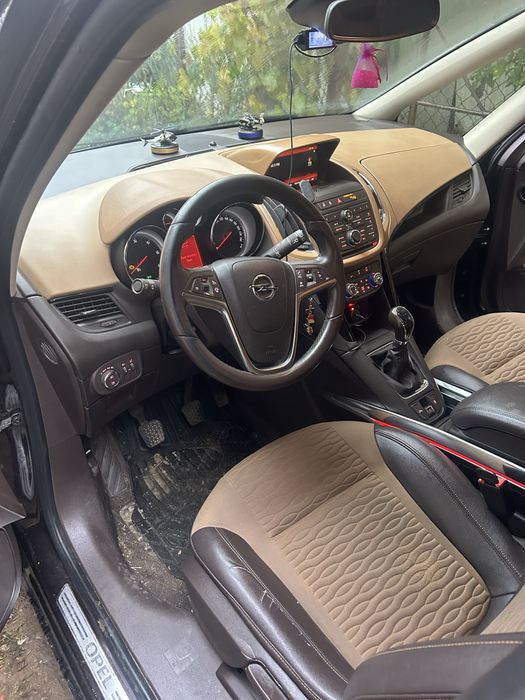 Opel Zafira Tourer