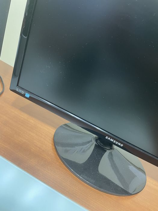 Monitor led  22” SyncMaster S22B150N