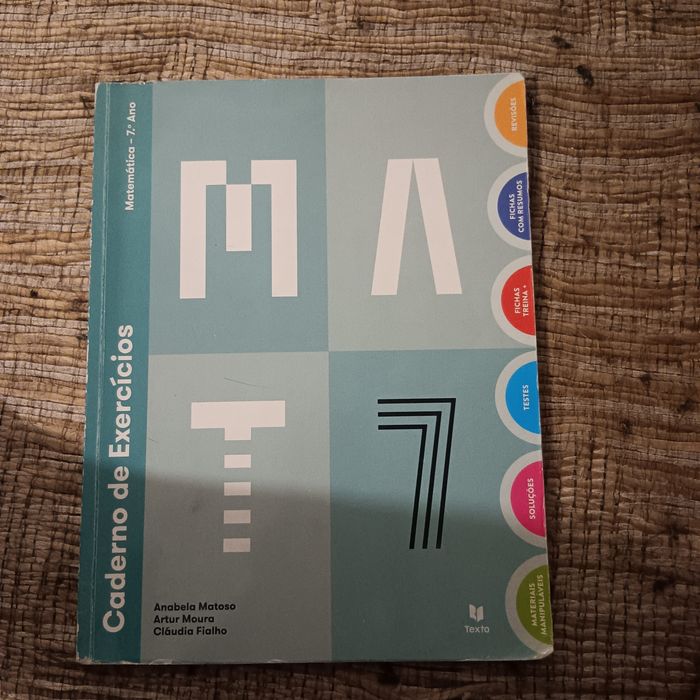 Livros 7°ano  usados