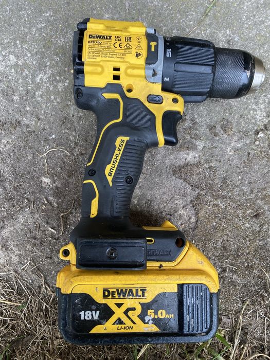 Wkretara z udarem dewalt  DCD799