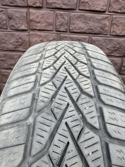 Шини зіма 2 шт, 185 65 15, семперіто