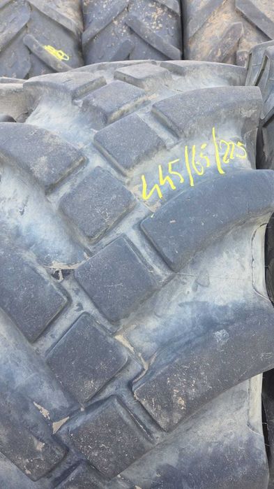 Opony 445/65 R22.5