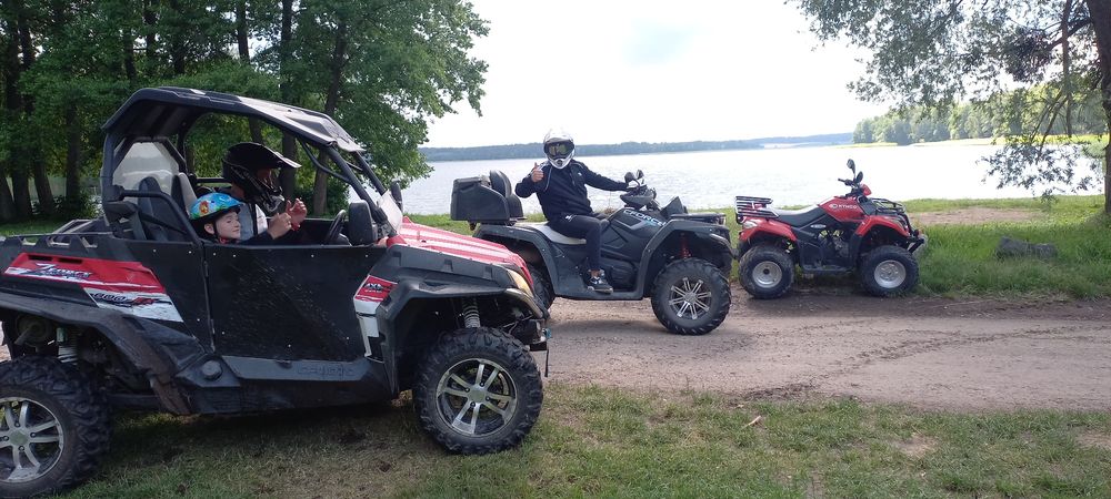 Quady wynajm wyprawy ofroad Mazury Kawalerski Panieński Domki