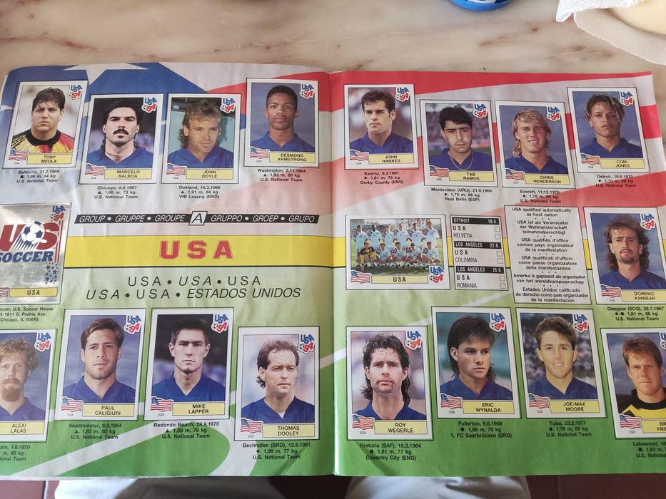 Caderneta de cromos Completa e Excelente estado-Mundial USA 1994