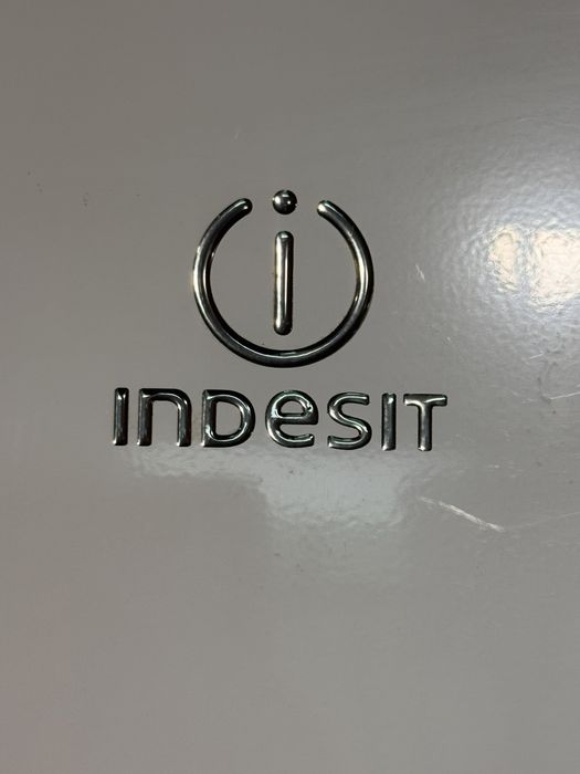 Холодильник INDESIT