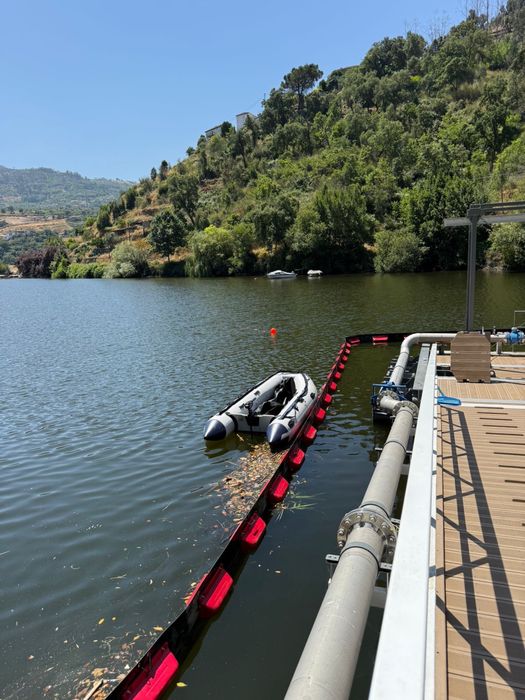 Emabarcação Insuflavel com Motor eletrico