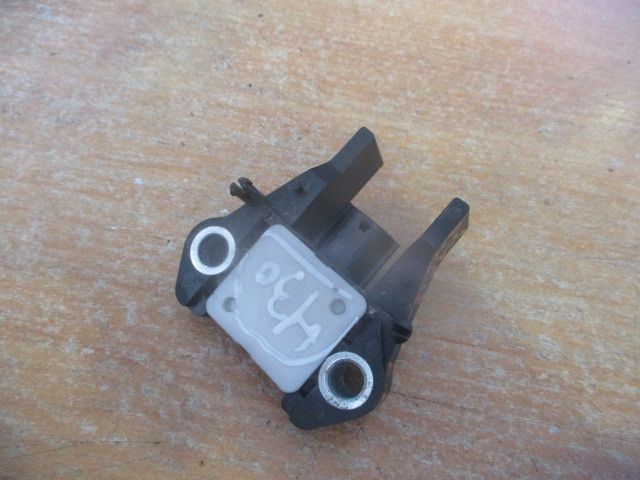 Sensor airbag frente esquerdo TOYOTA Yaris (_P9_)