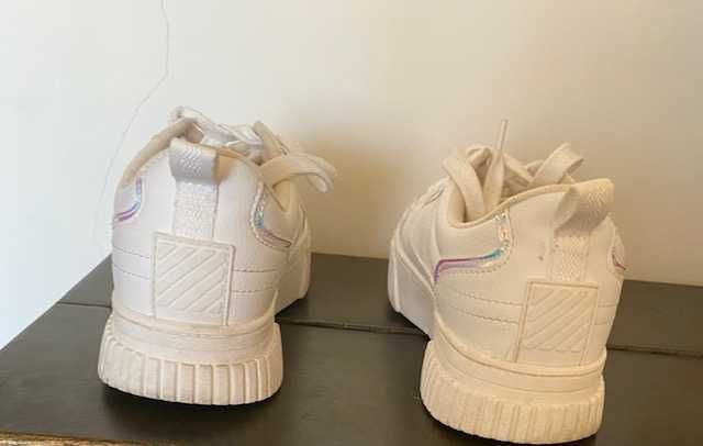 Ténis Zara Casual brancos. Desportivos !