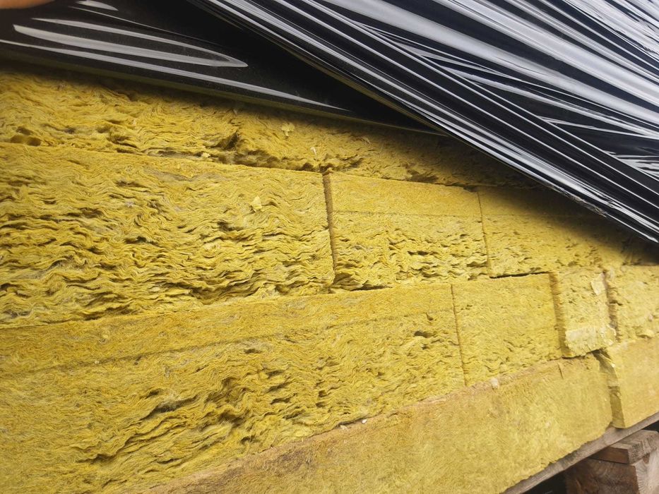 Izolacja ścian i poddaszy - kostki z wełny mineralnej