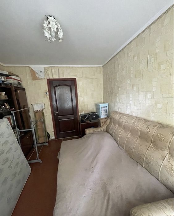 Без комісії для покупця продається чотирьох кімнатна квартира в корабельному районі
