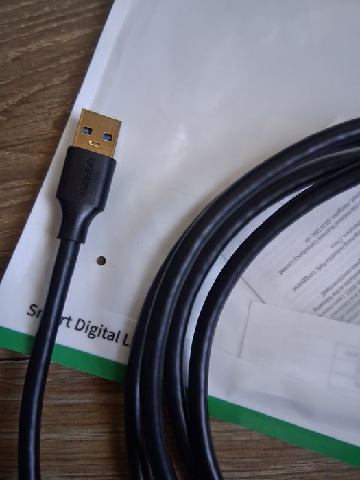 Nowy czarny  kabel USB