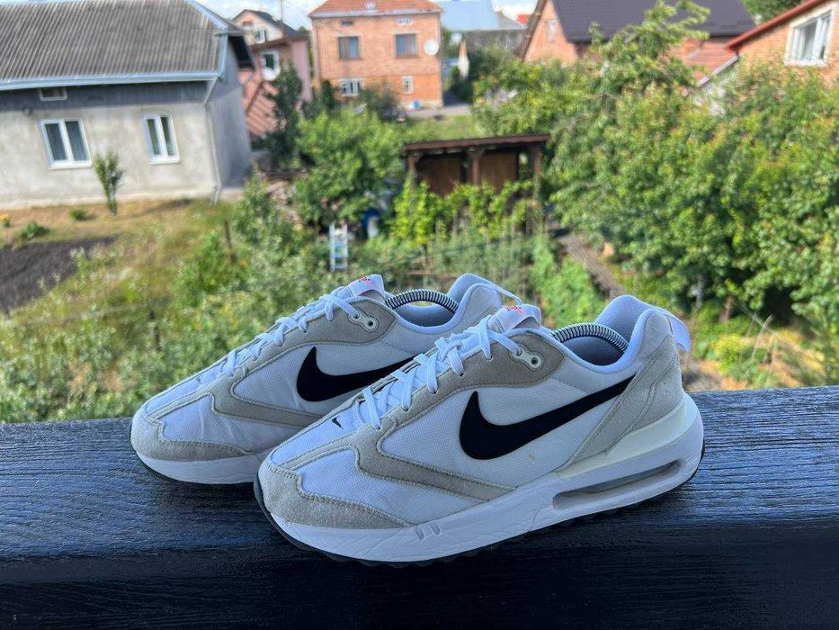 Кросівки Nike Air Max Dawn (42.5)