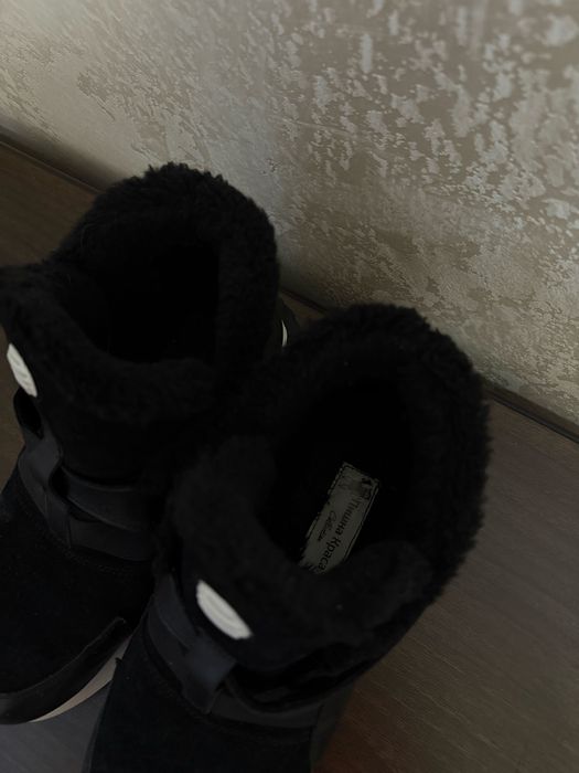 Жіночі зимове взуття
