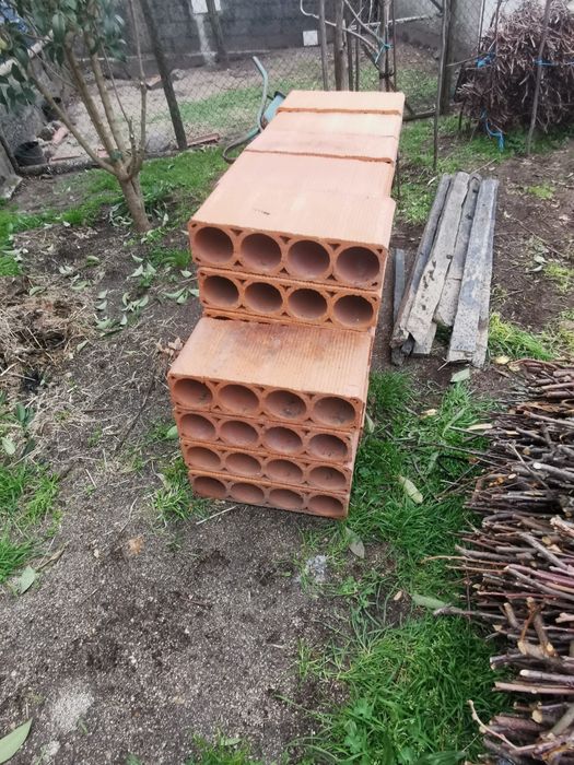 45 Garrafeiras de tijoleira