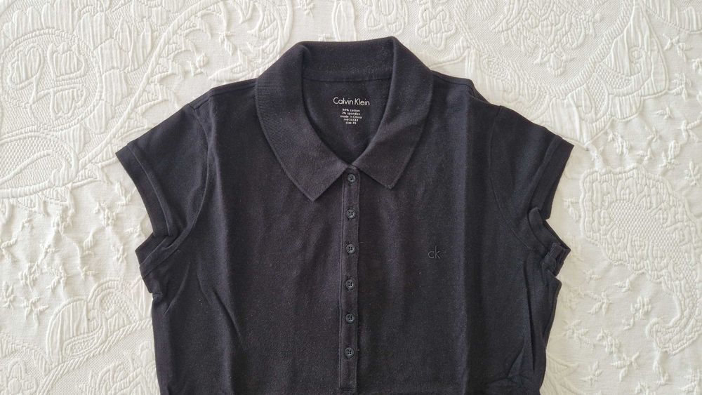 Polo preto, Calvin Klein, tamanho XS
