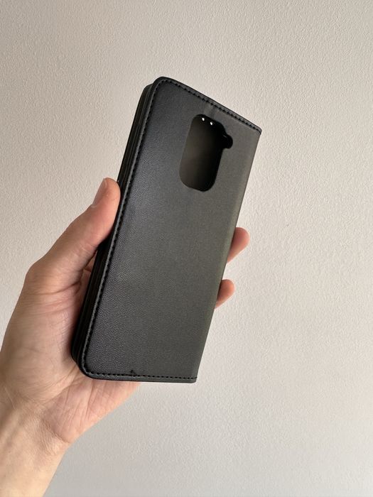 Etui Zamykane czarne do Xiaomi Redmi Note 9