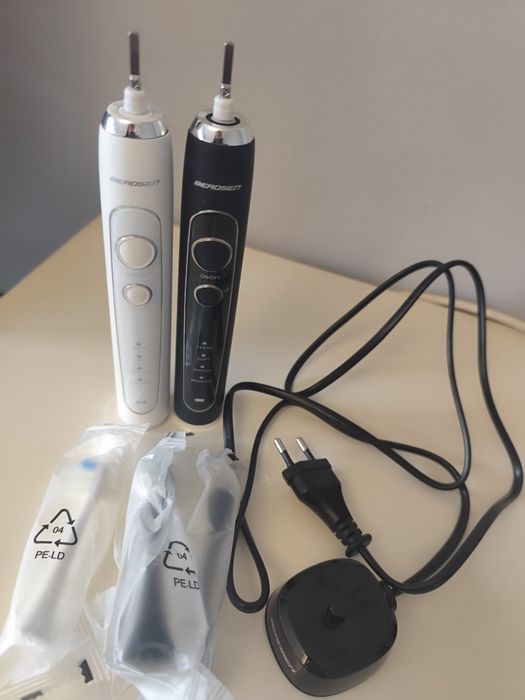 Szczoteczki soniczne 2 sztuki