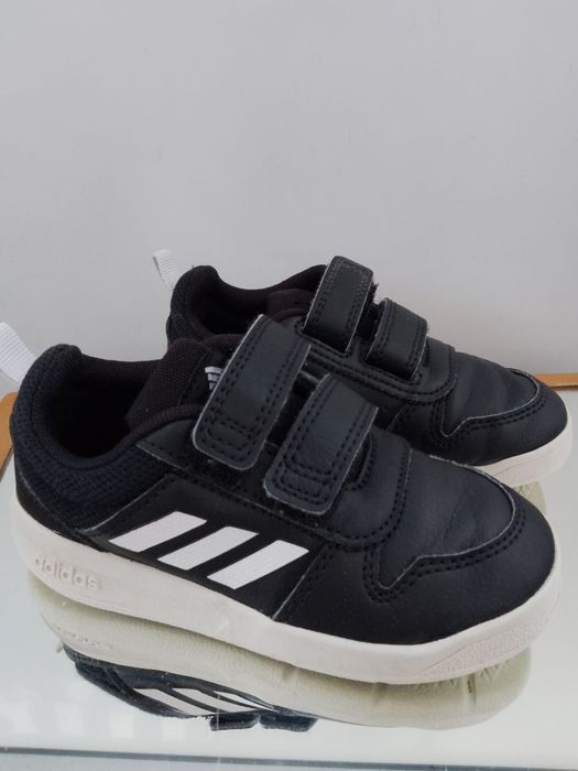 Кросівки 25 розмір ,adidas