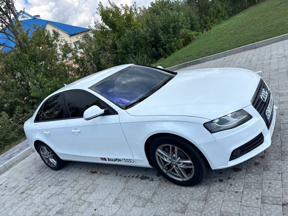 Продам Ауді а4b8