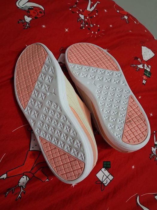Buty puma rozmiar 43 morelowa nowe