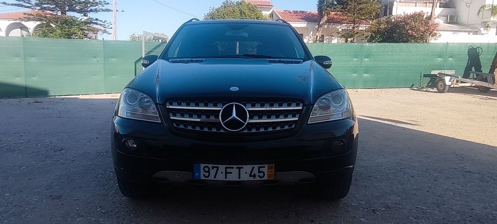 Mercedes-Benz 350 — fotografia 3