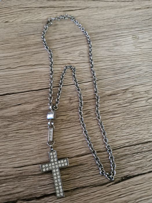 Krzyż z cyrkoniami "COLIBRA"